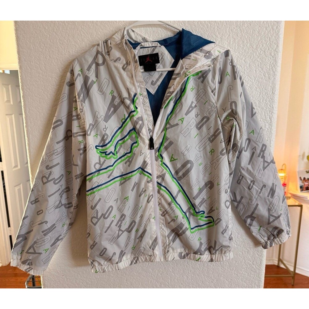Nike Air Jordan Boys Windbreaker Jacket White Graphic Size L (12-14)